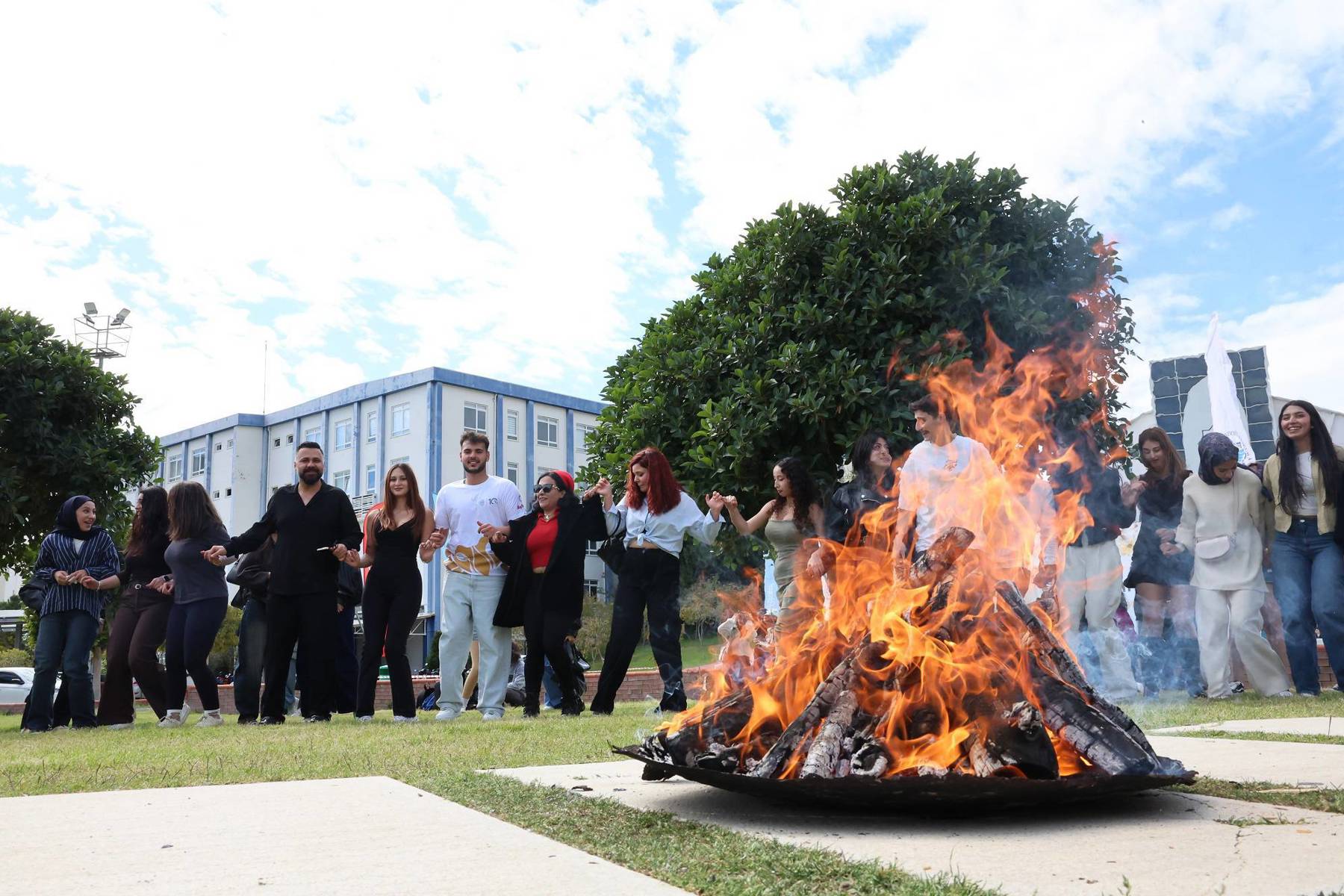 ALKÜ’DE NEVRUZ BAYRAMI COŞKUYLA KUTLANDI