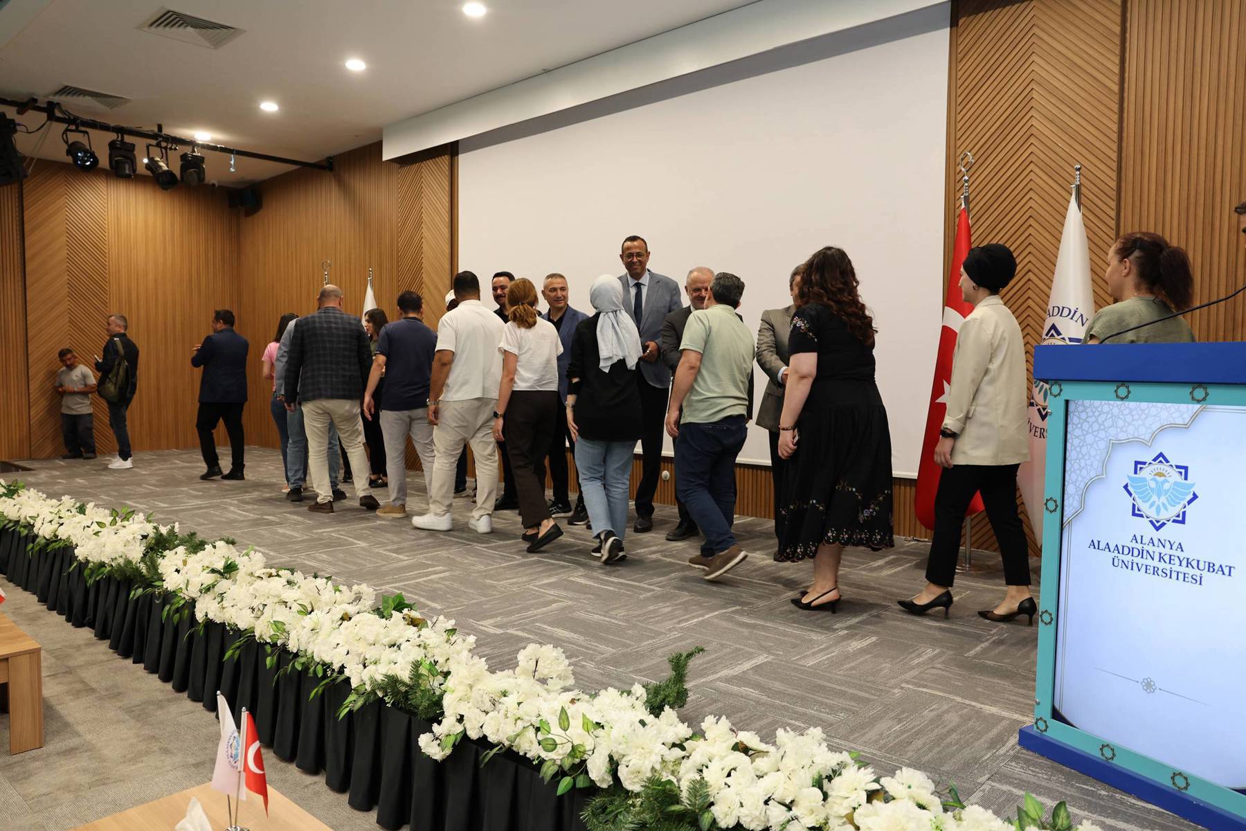 ALKÜ AİLESİ BAYRAMLAŞTI