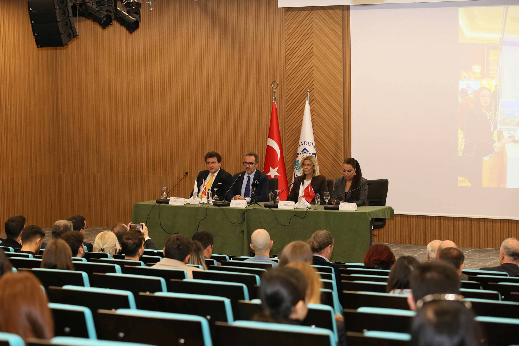 ALKÜ’DE ALANYA’NIN SAĞLIK TURİZMİ MASAYA YATIRILDI